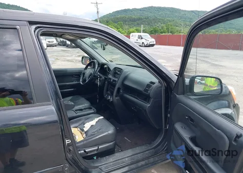 2005 Honda Cr-V Se z USA, uszkodzony, nr VIN JHLRD789X5C016481